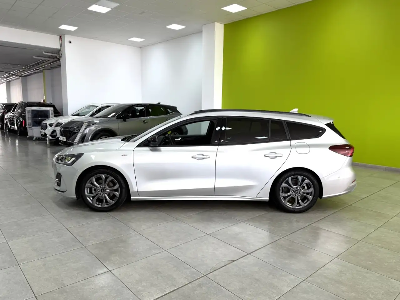 Ford Focus 1.0 Ecoboost ST-Line 125 — معرض صور السيارة 8