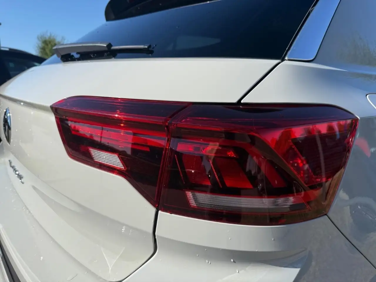 Volkswagen T-Roc R-Line 1.5 TSI DSG LED ACC Apple CarPlay — Galerie du véhicule 11
