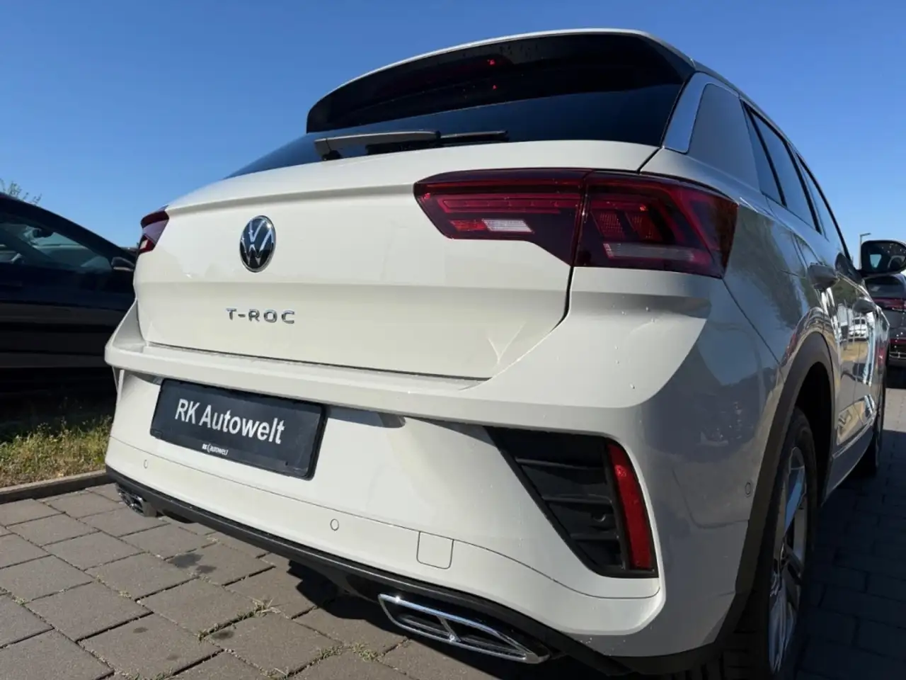Volkswagen T-Roc R-Line 1.5 TSI DSG LED ACC Apple CarPlay — Galerie du véhicule 12