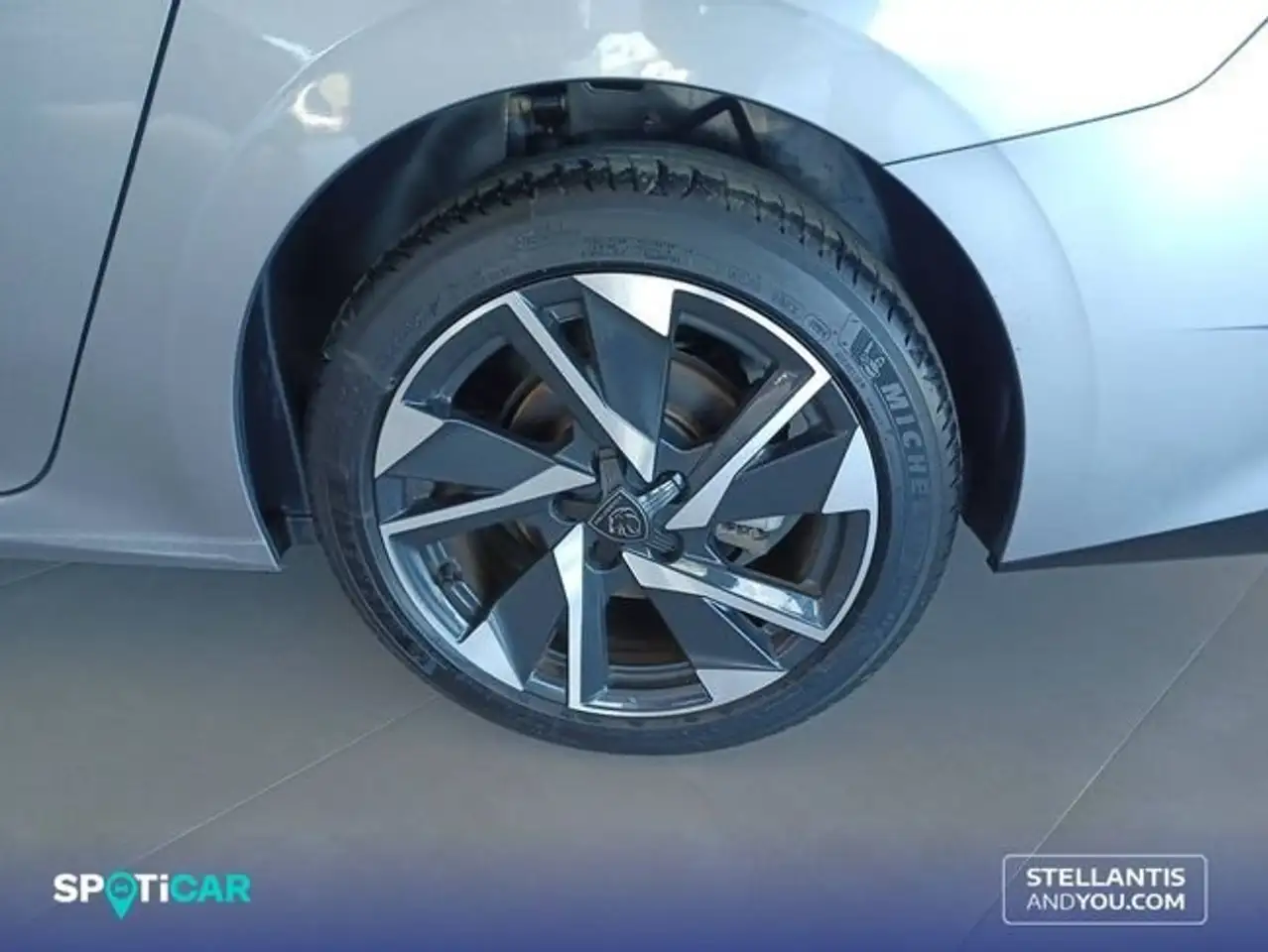 Peugeot 308 SW 1.2 PureTech S&S Allure 130 — Galería del vehículo 11
