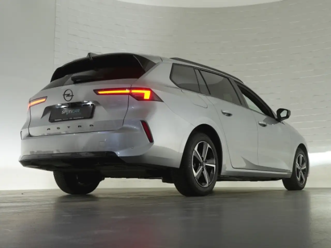 Opel Astra L ST GS AT+NAVI+360 GRAD KAMERA+SITZ-/LENKRADHEIZU — معرض صور السيارة 25