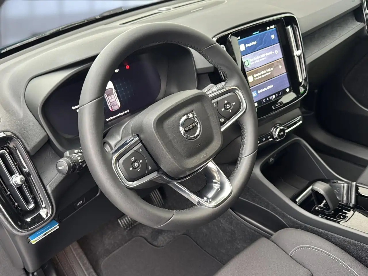 Volvo C40 Ultimate Recharge Pure Electric 2WD Bluetooth — معرض صور السيارة 13