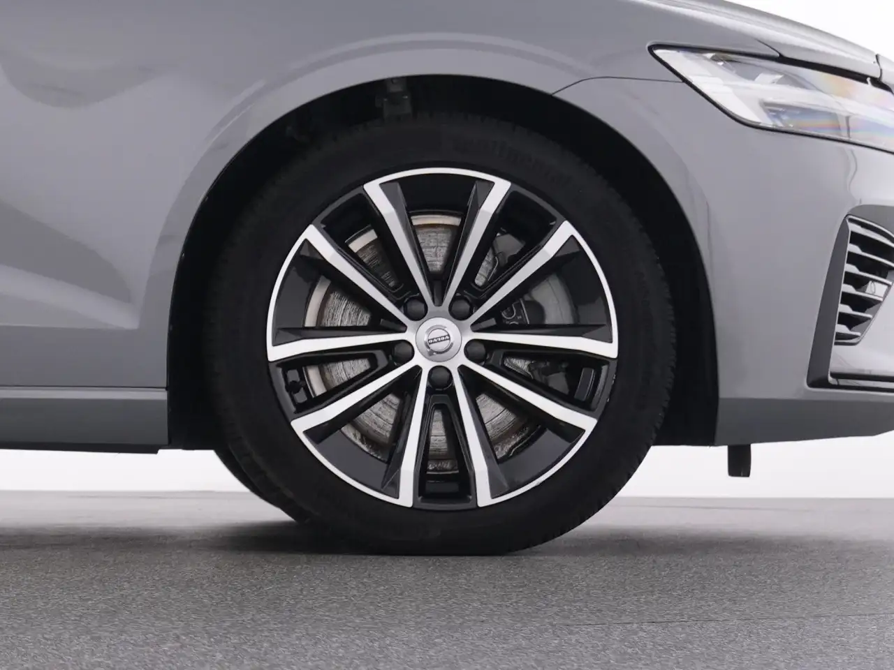 Volvo V60 T8 Recharge Plus Dark+MEMRY+KAM+WINTERPAK+STANDHZ — معرض صور السيارة 22