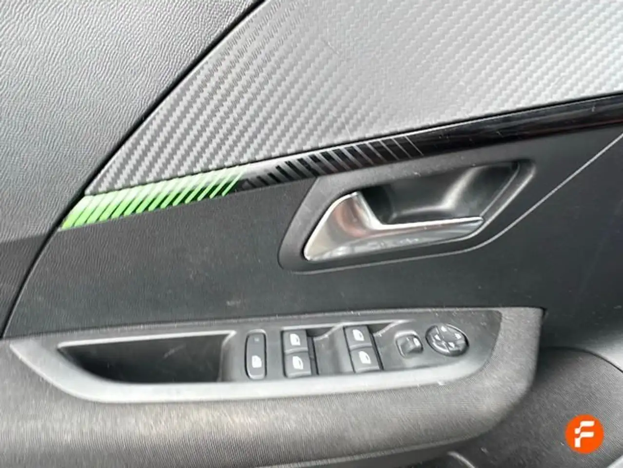 Peugeot 208 Style Gasolina 100 S&S 6 Vel MAN — معرض صور السيارة 24