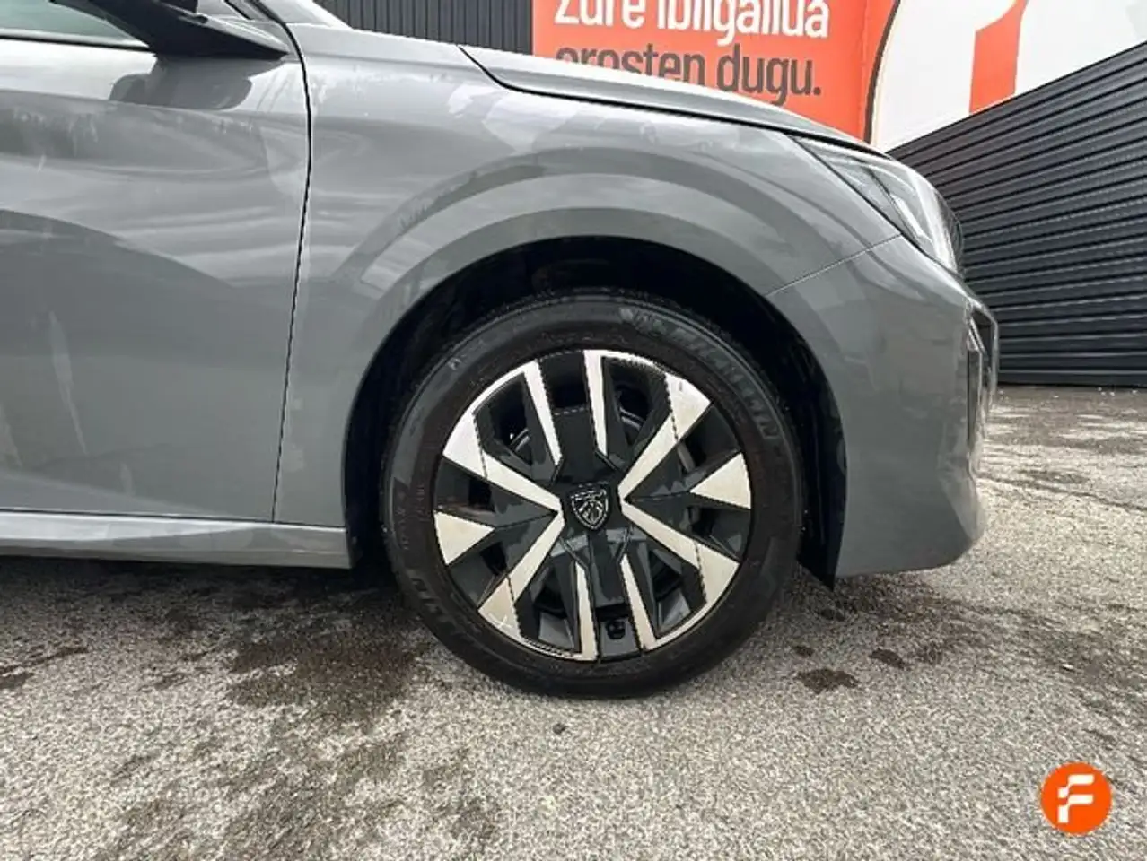 Peugeot 208 Style Gasolina 100 S&S 6 Vel MAN — معرض صور السيارة 26
