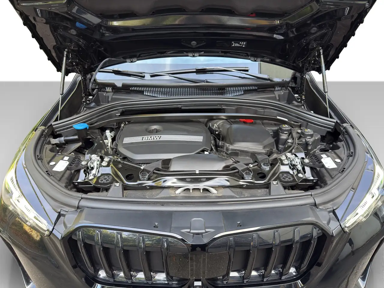 BMW X1 xDrive23i M Sport Navi.LED.ACC.360°.Pano.HuD — Vehicle gallery 13