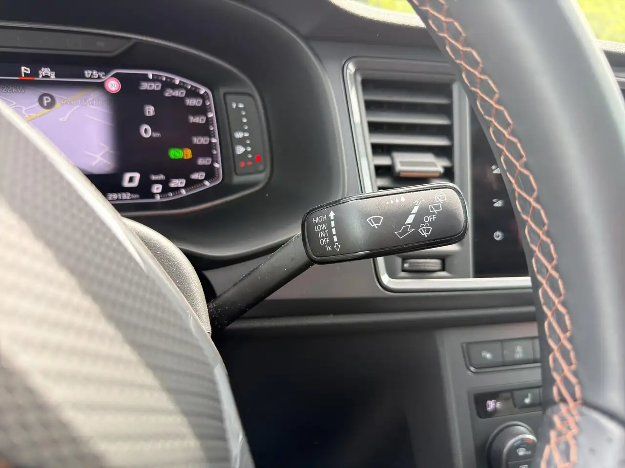 CUPRA Ateca 2.0 16V TSI DSG VZ*4x4*360°KAMERA*PANO*FS.HZG*AHK* — Vehicle gallery 19