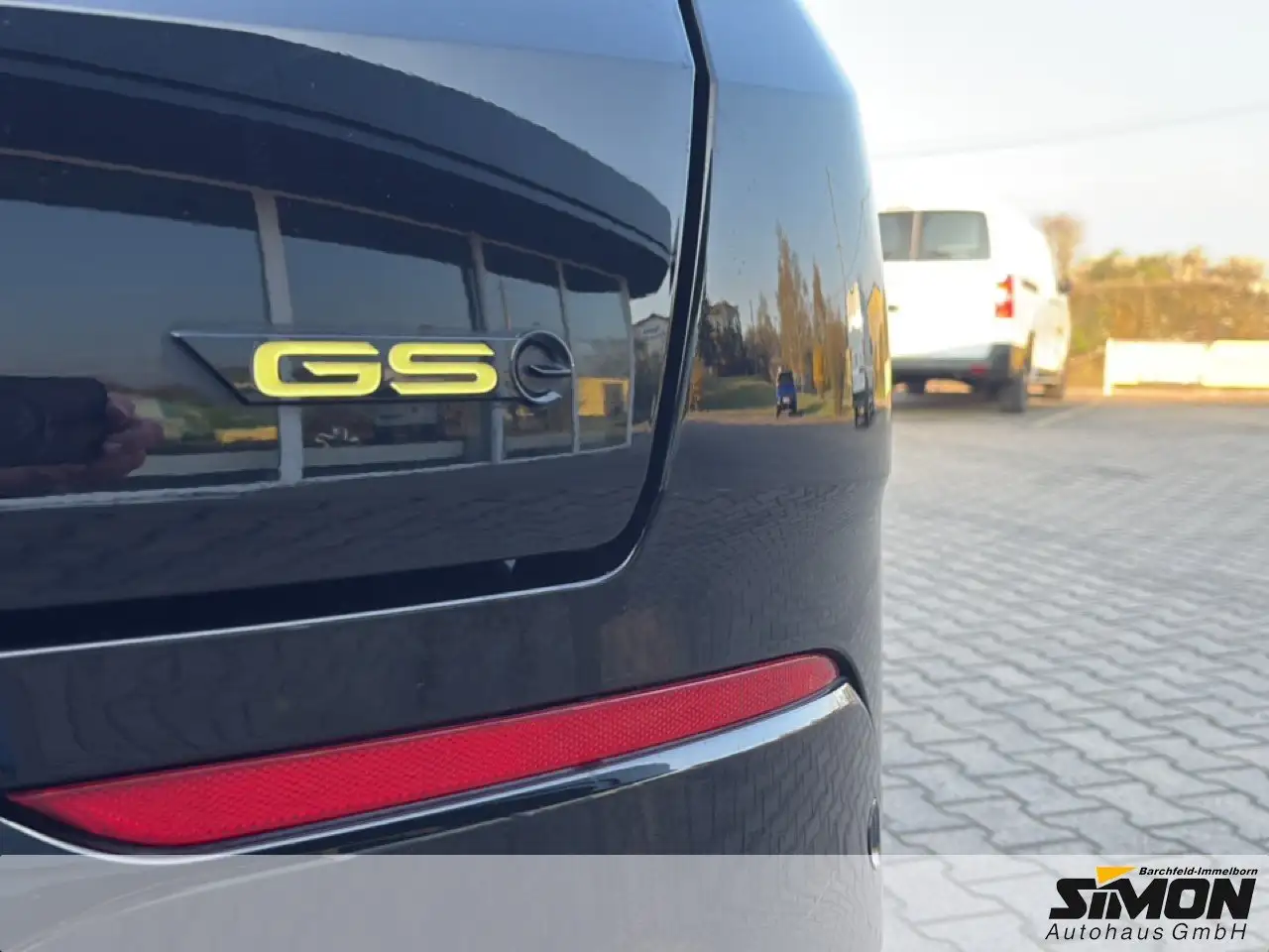 Opel Grandland GSE Plug-in-Hybrid 1.6 Automatik 4x4 / Navi, LED — معرض صور السيارة 20