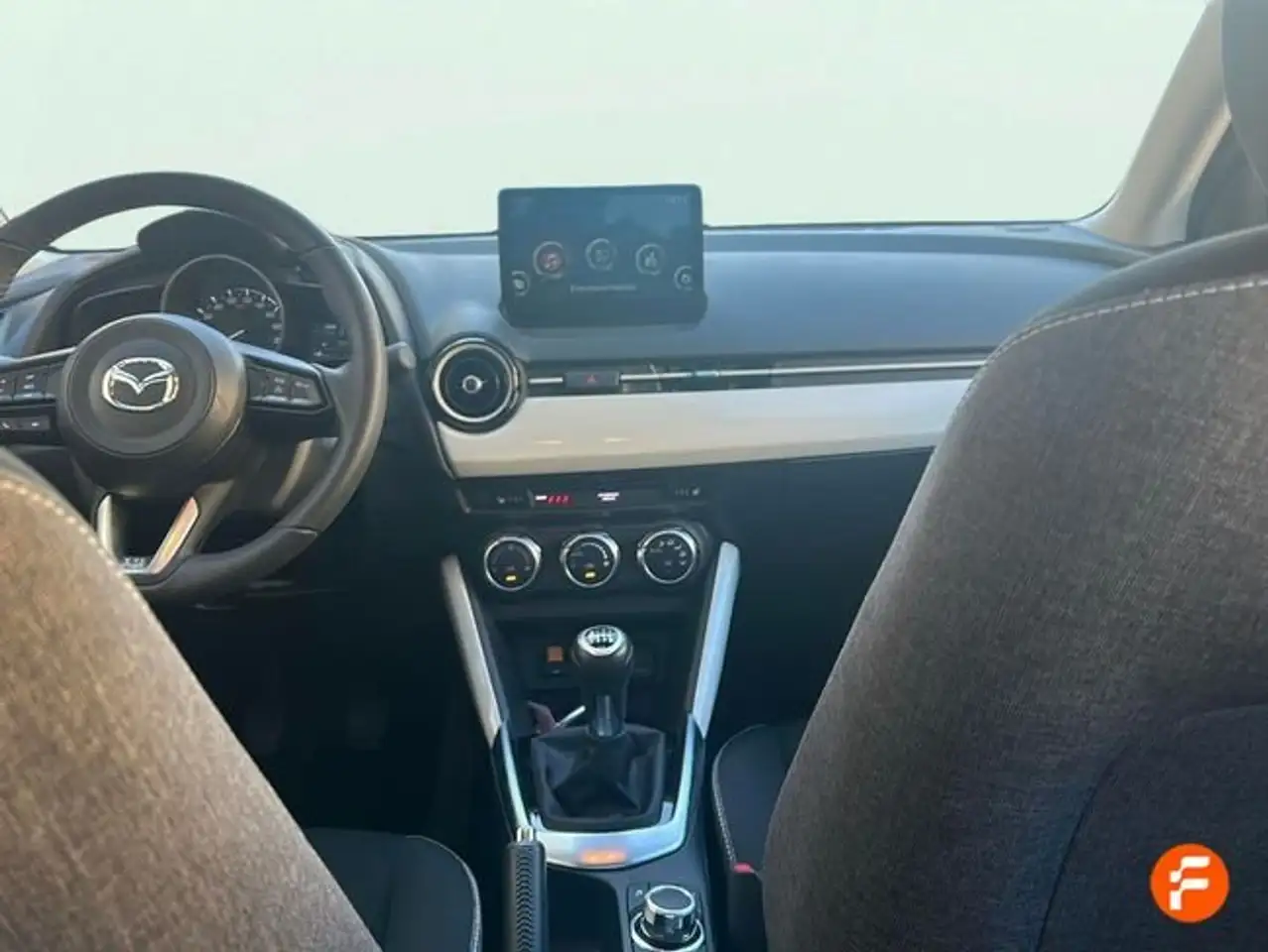 Mazda 2 e-SKYACTIV G 66kW (90CV) Center-Line — Vehicle gallery 12