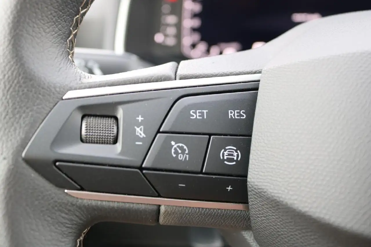 SEAT Arona Style 1,0 TSI DSG7-KLIMAAUTOMATIK-SHZ-PDC-LED — معرض صور السيارة 8