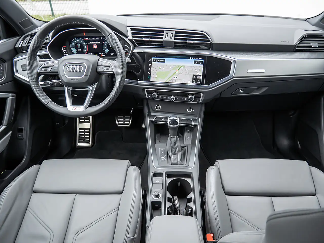 Audi Q3 35 TFSI LED NAVI VIRTUAL STANDHZ — Vehicle gallery 9