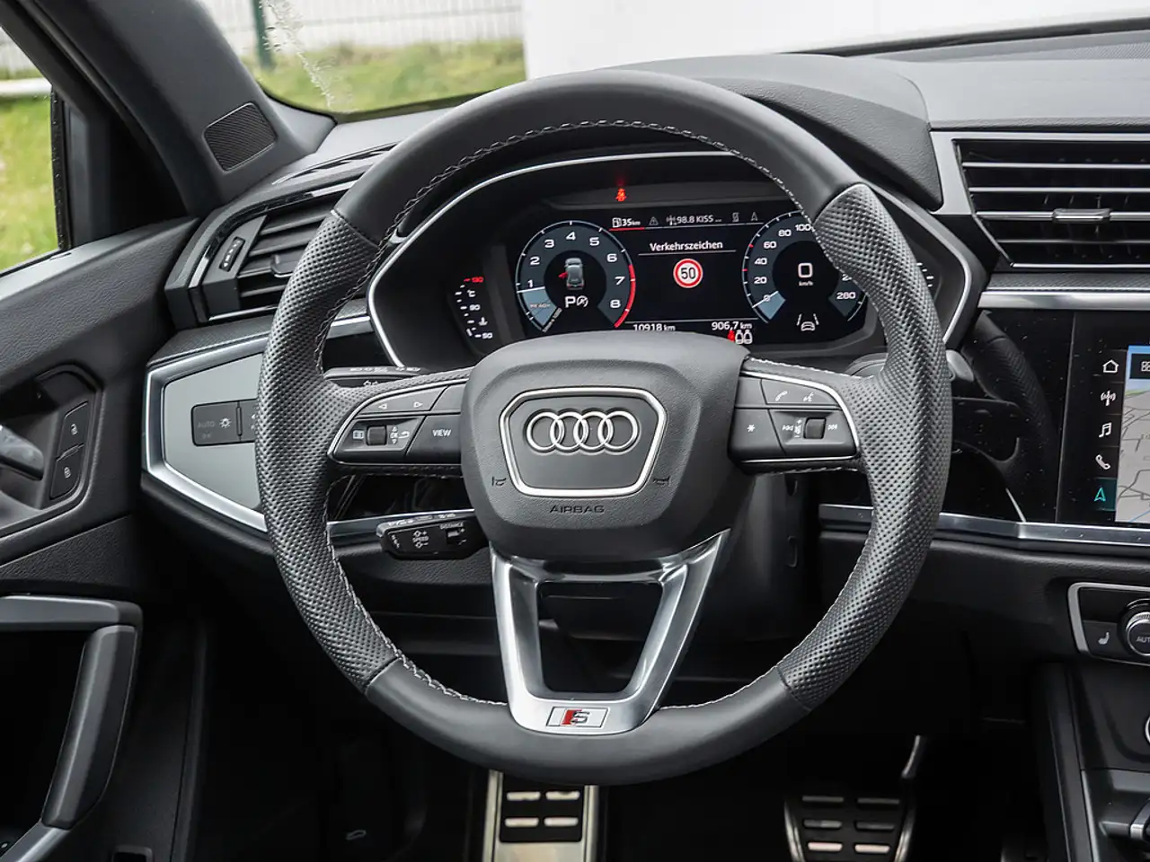 Audi Q3 35 TFSI LED NAVI VIRTUAL STANDHZ — Vehicle gallery 10