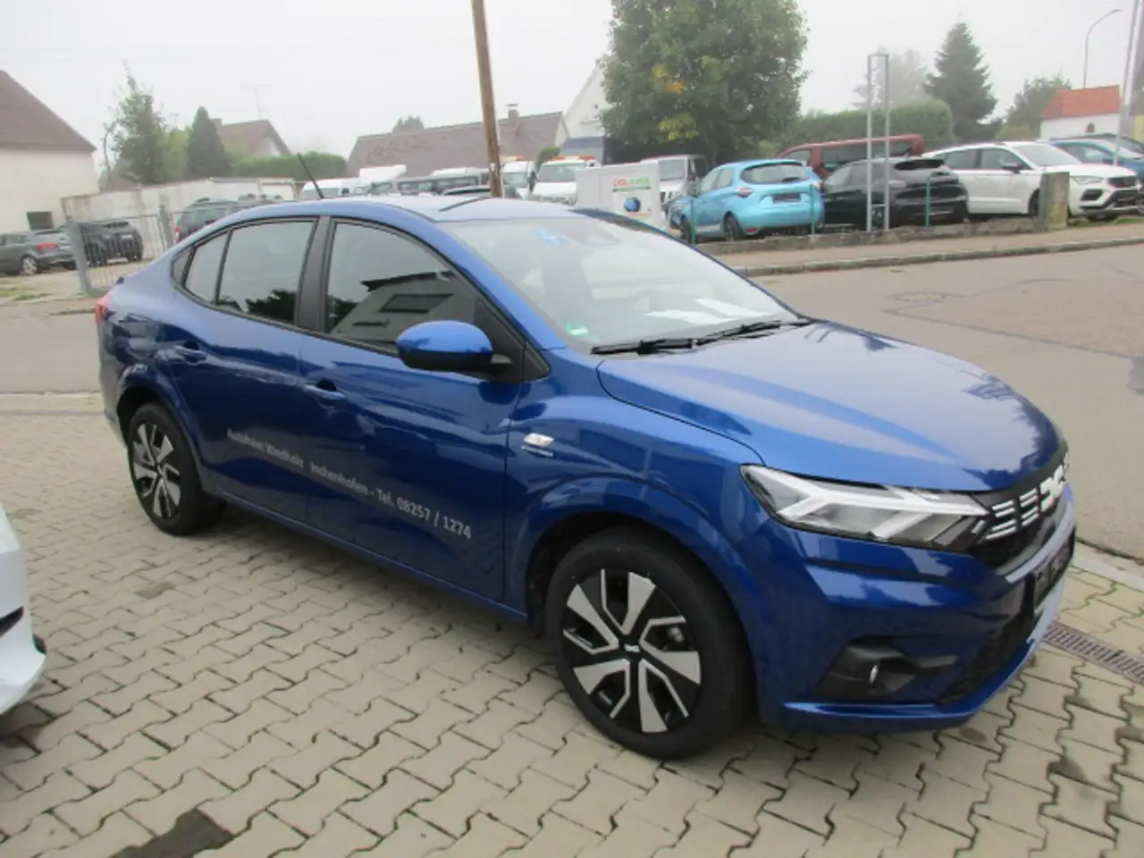 Dacia Logan TCE 90 Expression Klima Sitzheizung Einparkhilfe hinten Apple Car Play - Navigationssystem Bluetooth Radio mit Sat — Vehicle gallery 7