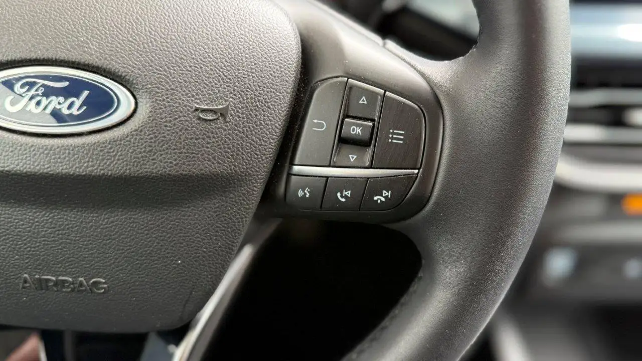 Ford Focus Active mit Ford Navi SYNC 4, Freisprecheinrichtung, Rückfahrkamera, Tempomat und Limiter ACC,uvm... — Galería del vehículo 20