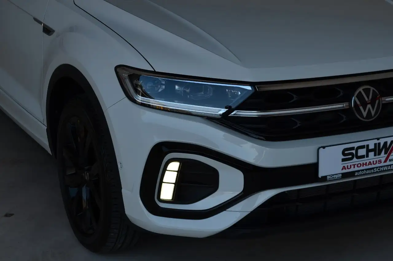 Volkswagen T-Roc Cabriolet R-Line Black & White| LED | Navi — Vehicle gallery 31