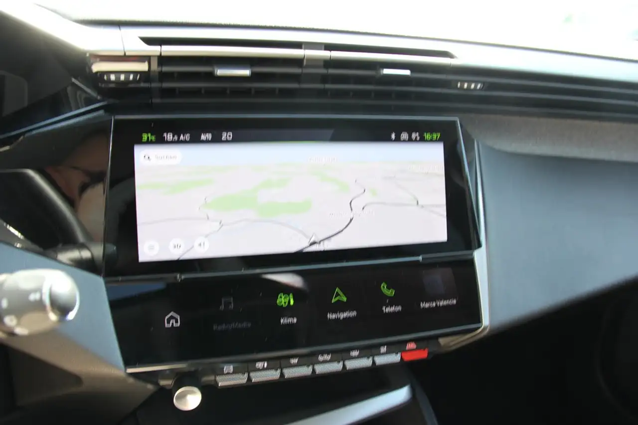 Peugeot 308 Allure LED AdapTempomat Sunset 17Z CAM — معرض صور السيارة 5