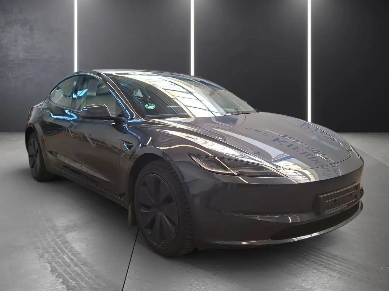 Tesla Model 3 Long Range Dual AWD — Galerie du véhicule 3