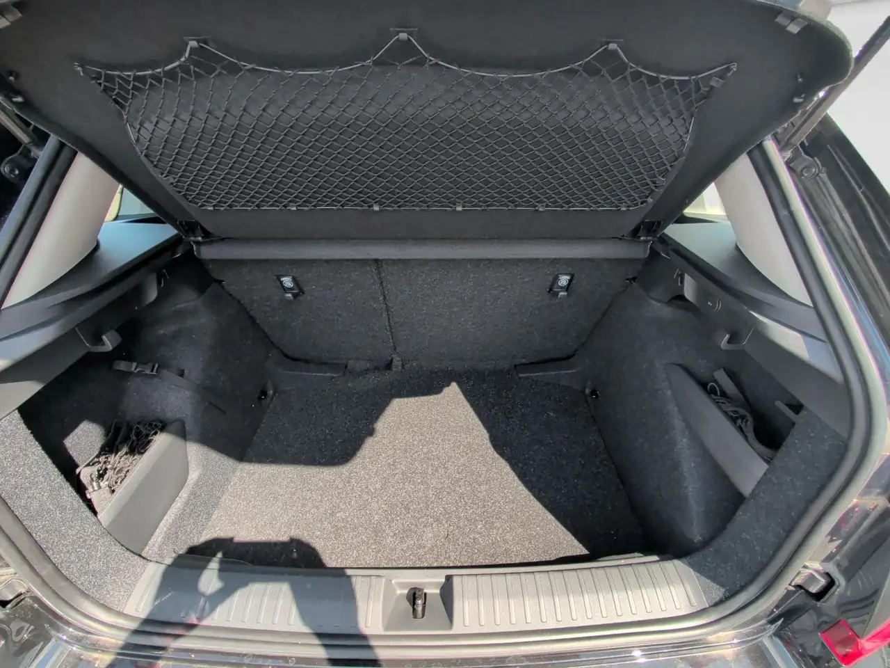 Skoda Kamiq 1,0 TSI DRIVE DSG+Kamera+SHZ+PDC — Galería del vehículo 14