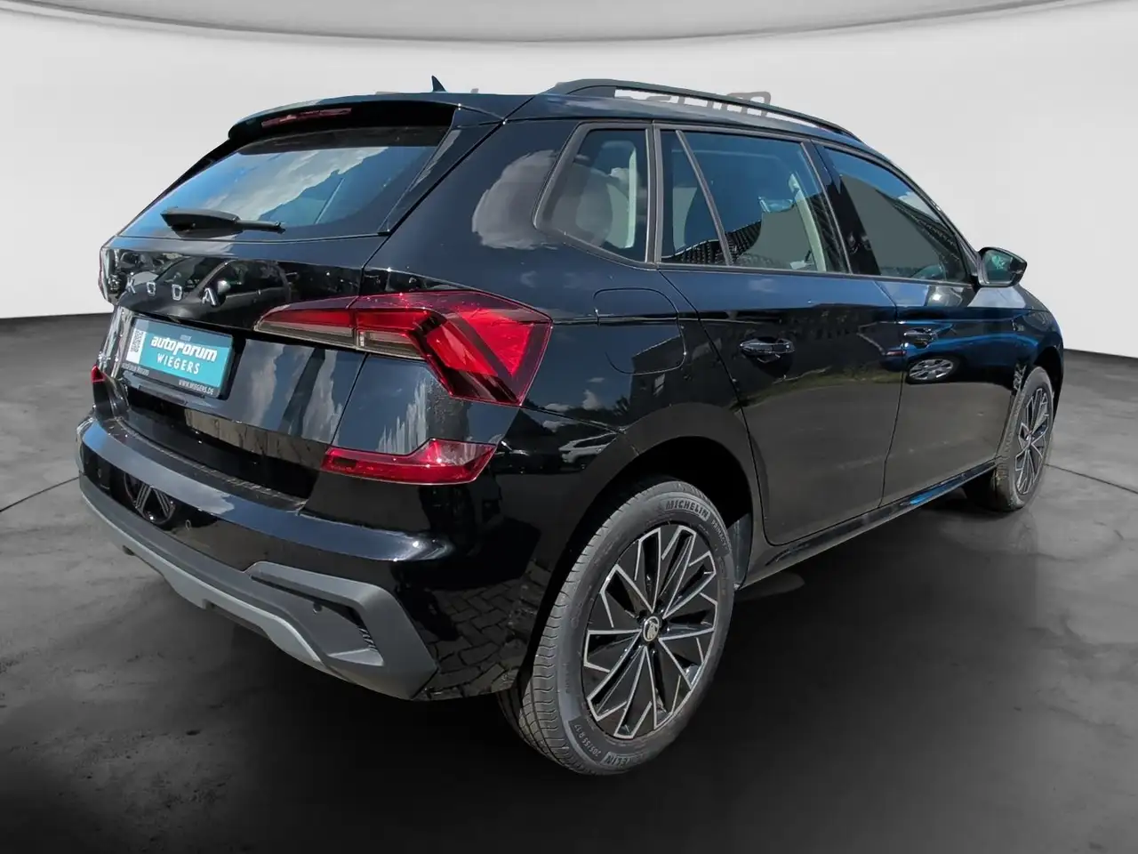 Skoda Kamiq 1,0 TSI DRIVE DSG+Kamera+SHZ+PDC — Galería del vehículo 6