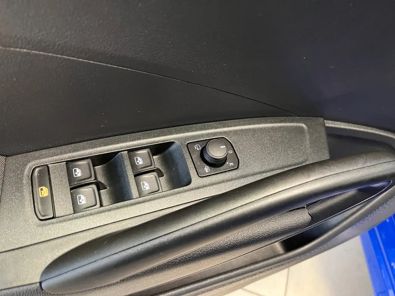 Skoda Fabia Selection 1.0 TSI KlimaA Digitales-Cockpit — معرض صور السيارة 20