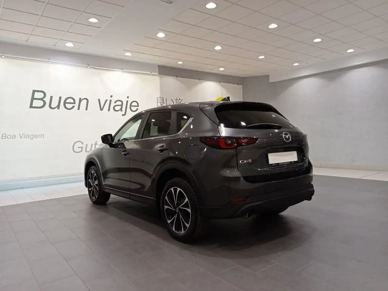 Mazda CX-5 CX5 e-SKYACTIV G MHEV 2.0 121KW 165CV MT 2WD CENTE — Vehicle gallery 3