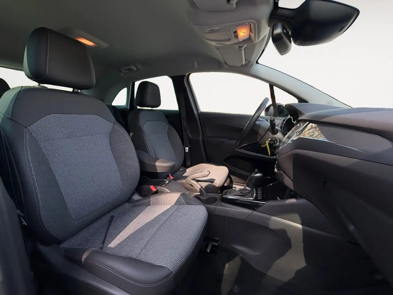 Opel Crossland 1.2 Enjoy LED+Navi+Rückfahrkamera — Galerie du véhicule 17