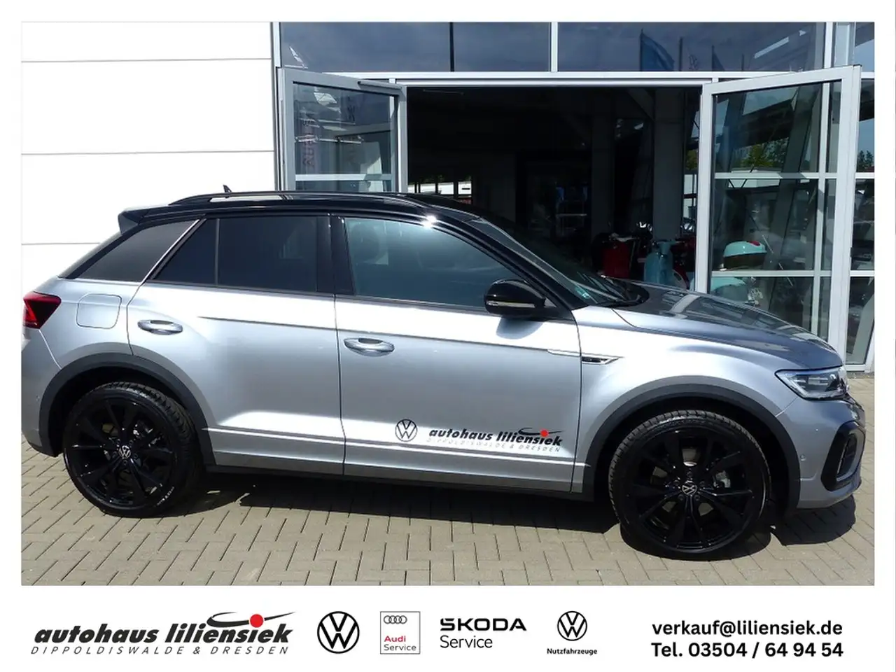 Volkswagen T-Roc 1.5 TSI DSG R-Line ACC/KEYLESS/KAMERA — Vehicle gallery 2