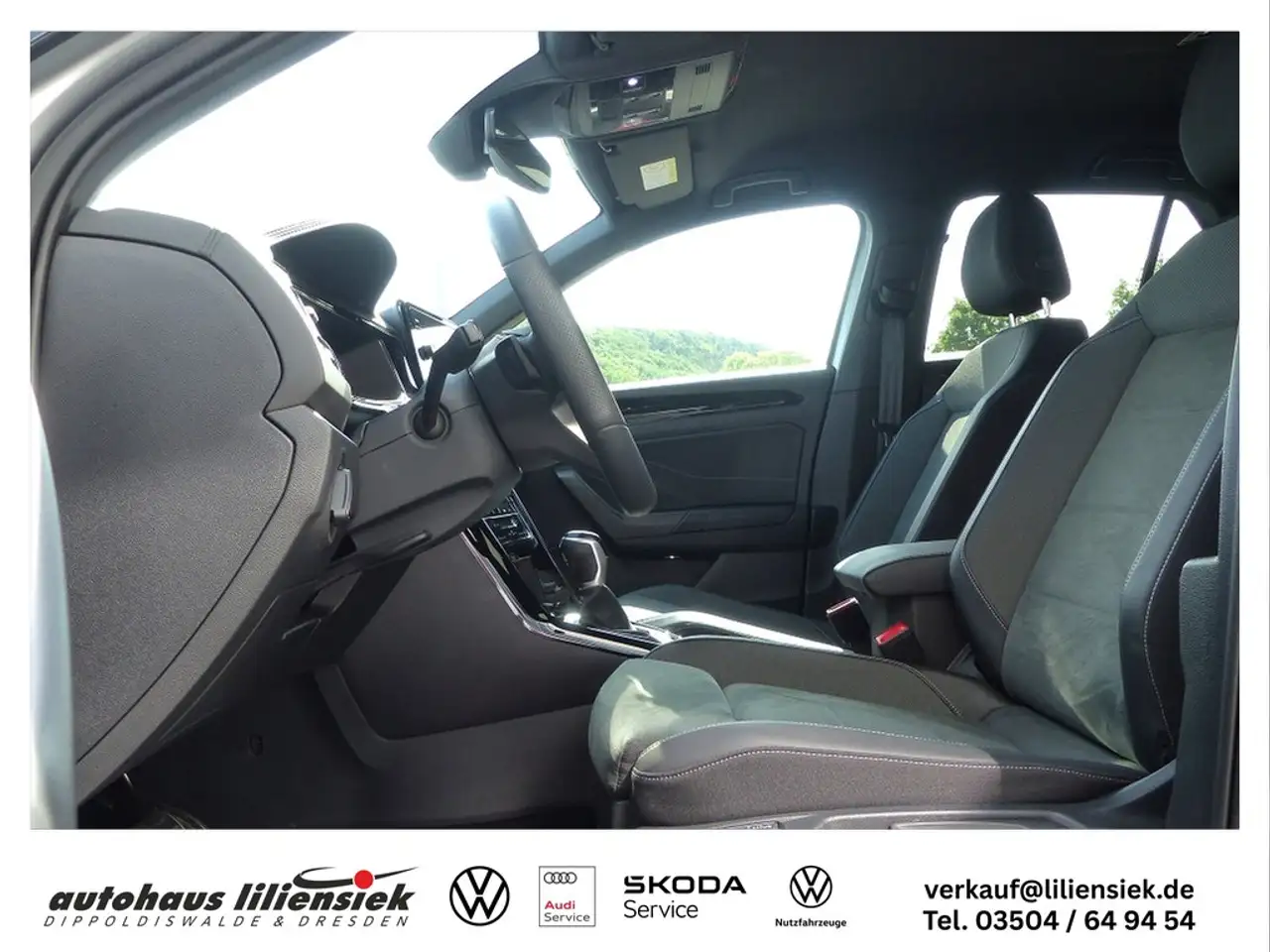 Volkswagen T-Roc 1.5 TSI DSG R-Line ACC/KEYLESS/KAMERA — Vehicle gallery 11
