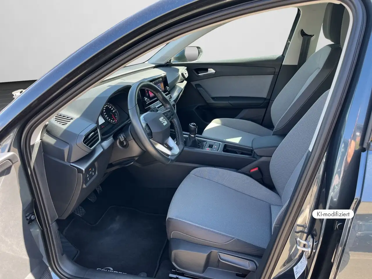 SEAT Leon Style 1.0 TSI Full Link 17" PDC SHZ — معرض صور السيارة 13