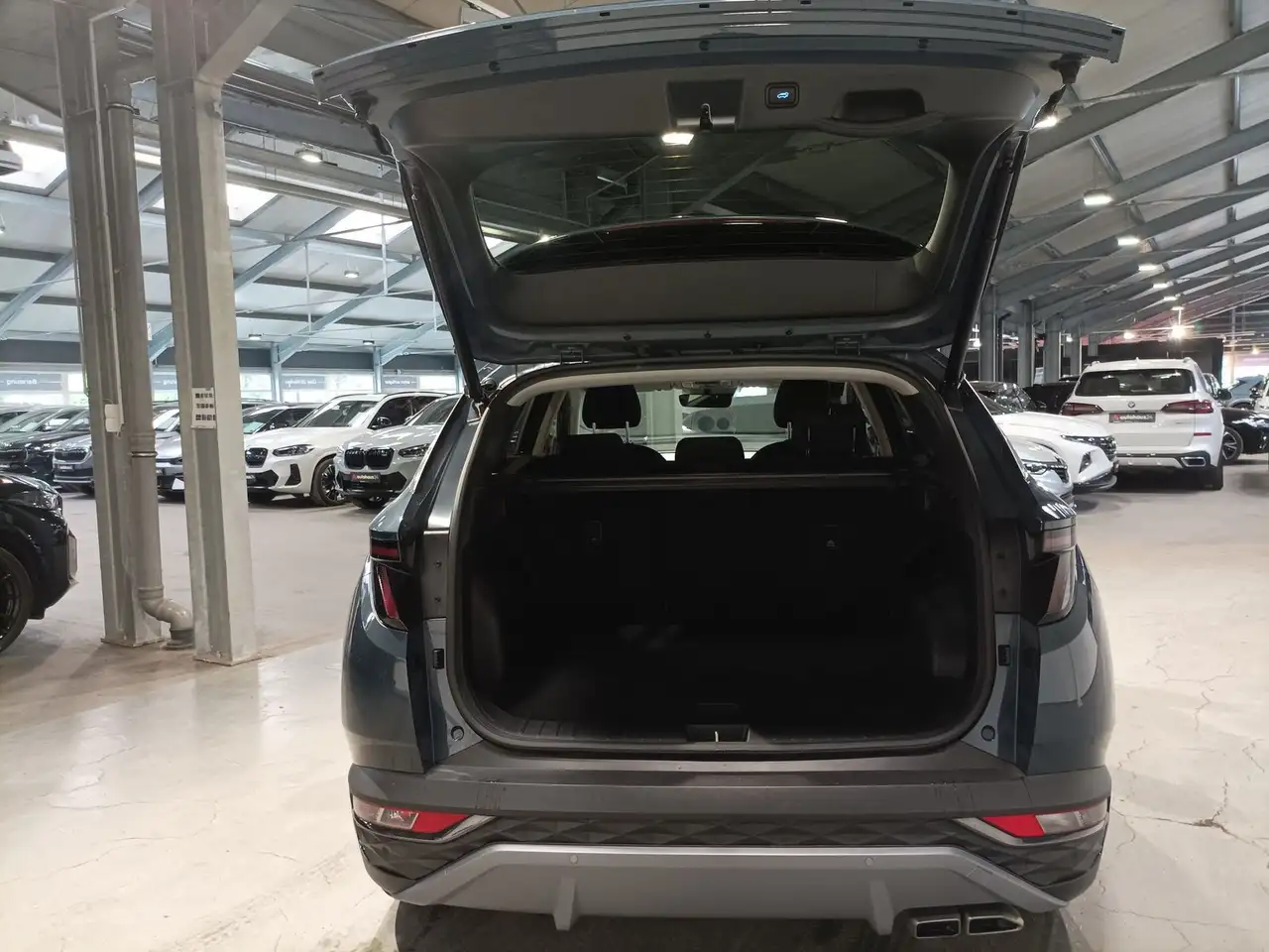 Hyundai TUCSON 1.6 T-GDI Trend 4WD|LED|Navi|PDC|KRELL — معرض صور السيارة 6