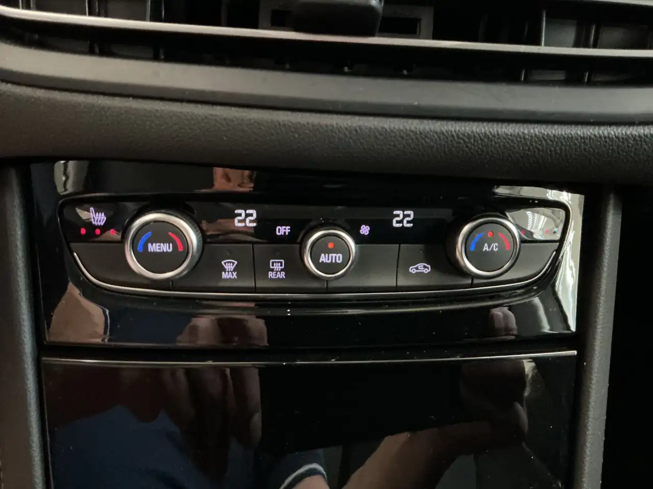 Opel Grandland 1.2 Kamera,PDC,Lenk+Sitzhzg.,CarPlay, — Galería del vehículo 15