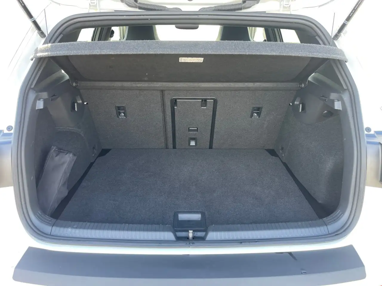 Volkswagen Golf R-Line eTSI DSG|PANO|HEADUP|LED+|KAMERA|NAV — معرض صور السيارة 7
