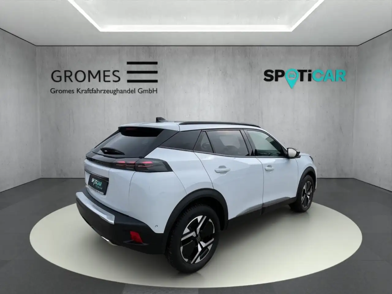 Peugeot 2008 Allure PT 130 EAT8 LED Apple CarPlay Android Auto — Galería del vehículo 3