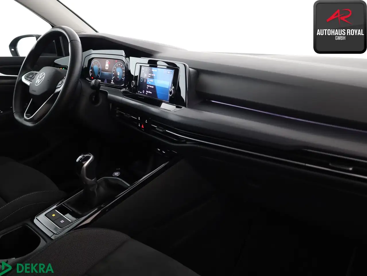 Volkswagen Golf VIII 1.5 TSI STYLE KAMERA,MASSAGE,ACC,LED+ — معرض صور السيارة 10