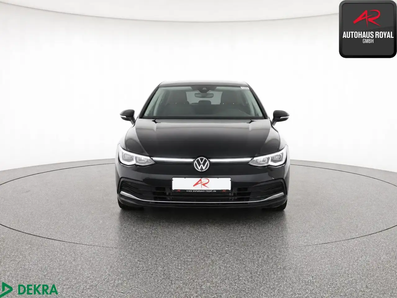 Volkswagen Golf VIII 1.5 TSI STYLE KAMERA,MASSAGE,ACC,LED+ — معرض صور السيارة 8