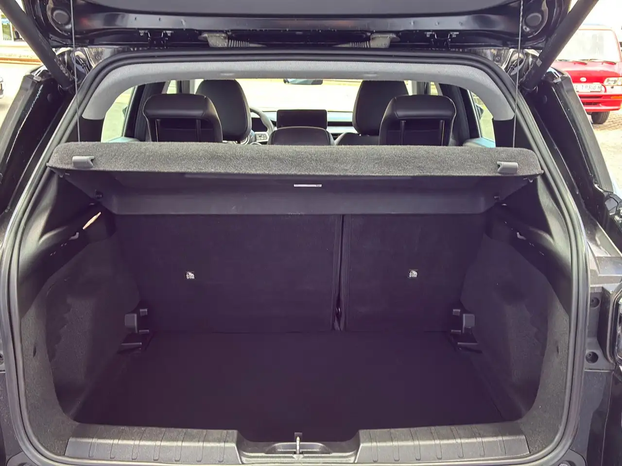 Jeep Avenger 1,2 ltr. Altitude MY24 — Galería del vehículo 20