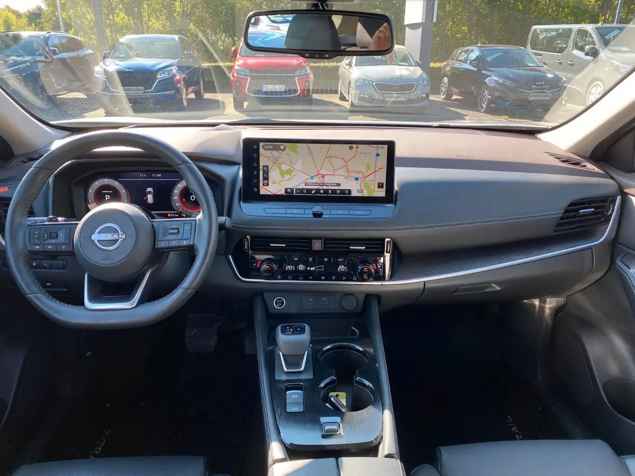 Nissan X-Trail Tekna/Allwetter/LED/Navi/HUD/Winterpaket — Vehicle gallery 10