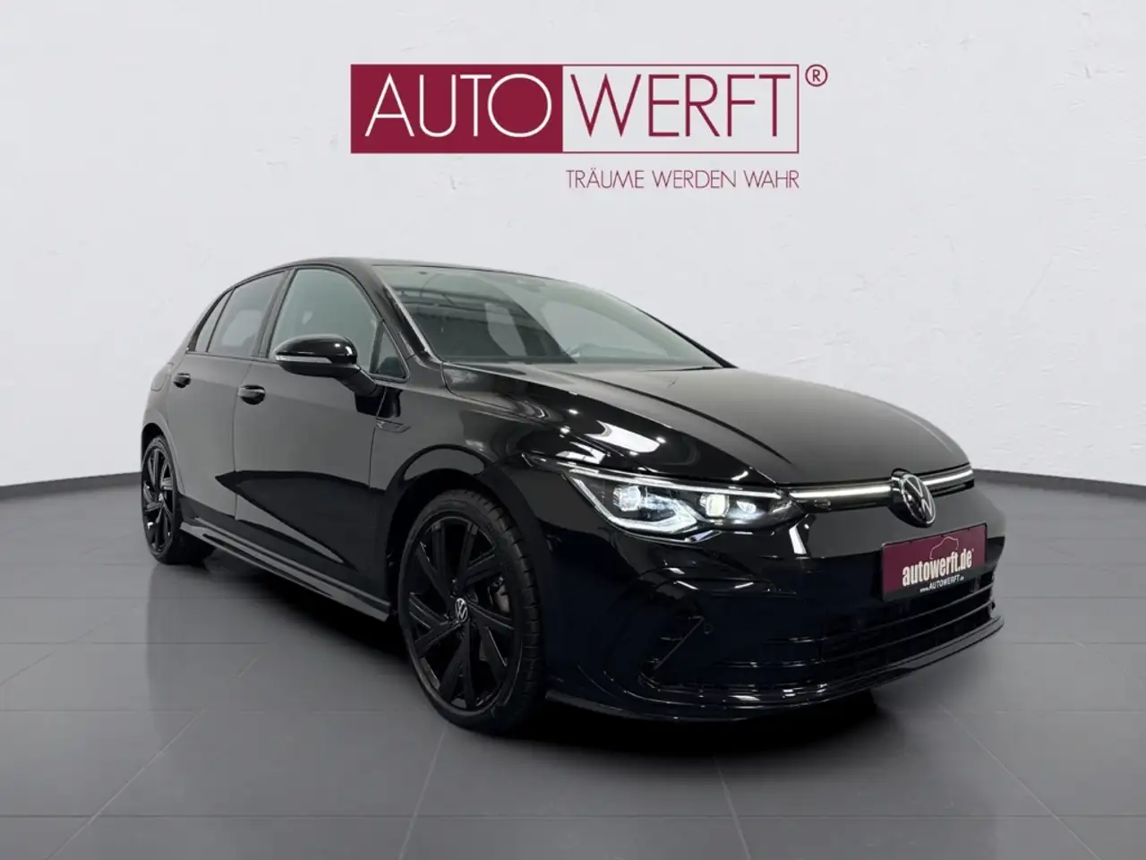 Volkswagen Golf 8 1.5 eTSI DSG 3x R LINE BLACK MATRIX AHK KAM NAVI — Galería del vehículo 7