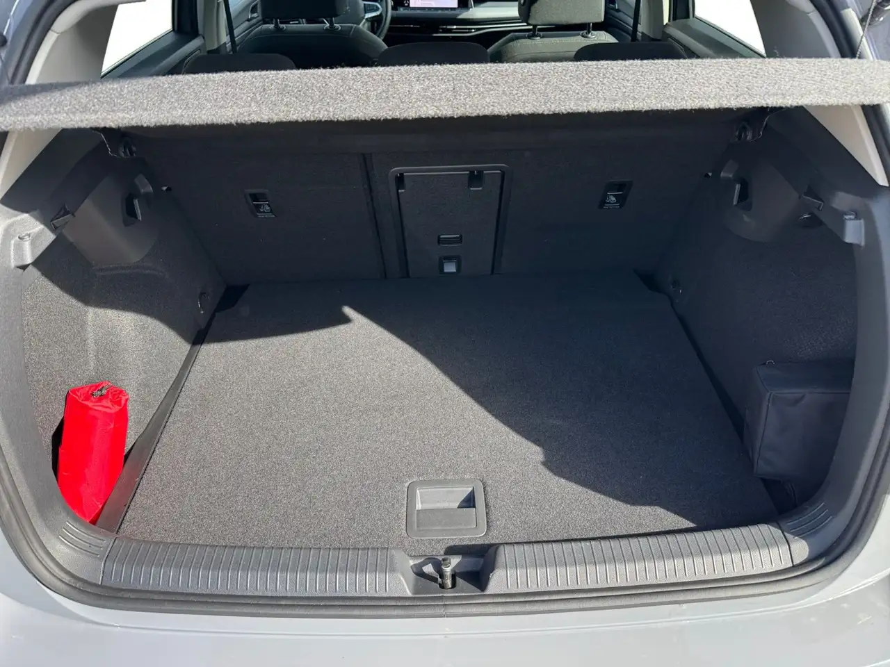 Volkswagen Golf VIII Style 1.5 eTSI DSG, LED/KAM/ACC/SHZ/NA — Vehicle gallery 14