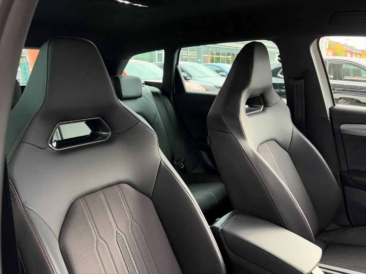 CUPRA Leon Sportstourer VZ 4Drive 228 kW310PS Automatik AHK- — Galería del vehículo 14