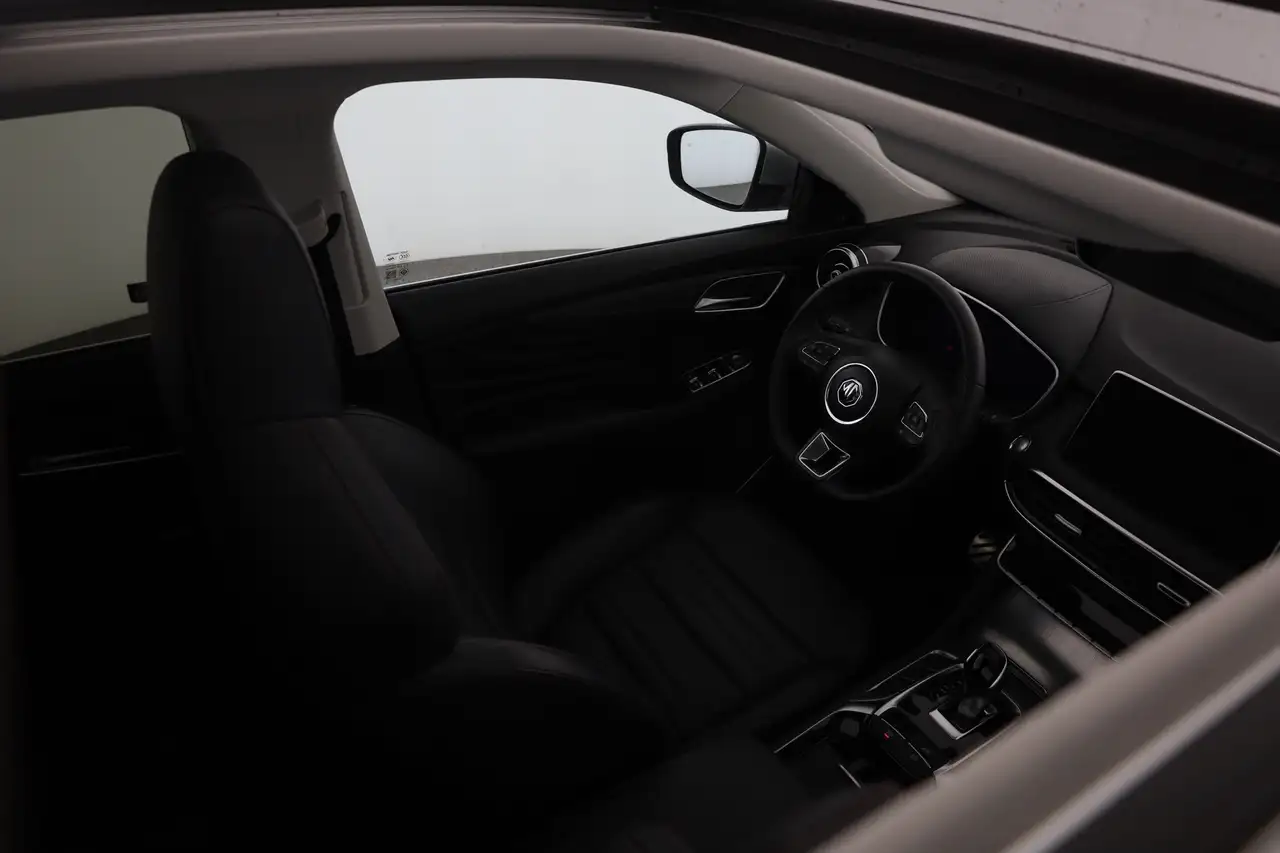 MG HS 1.5 T-GDI Luxury Aut. LED ACC Navi 360° Pano — Vehicle gallery 26