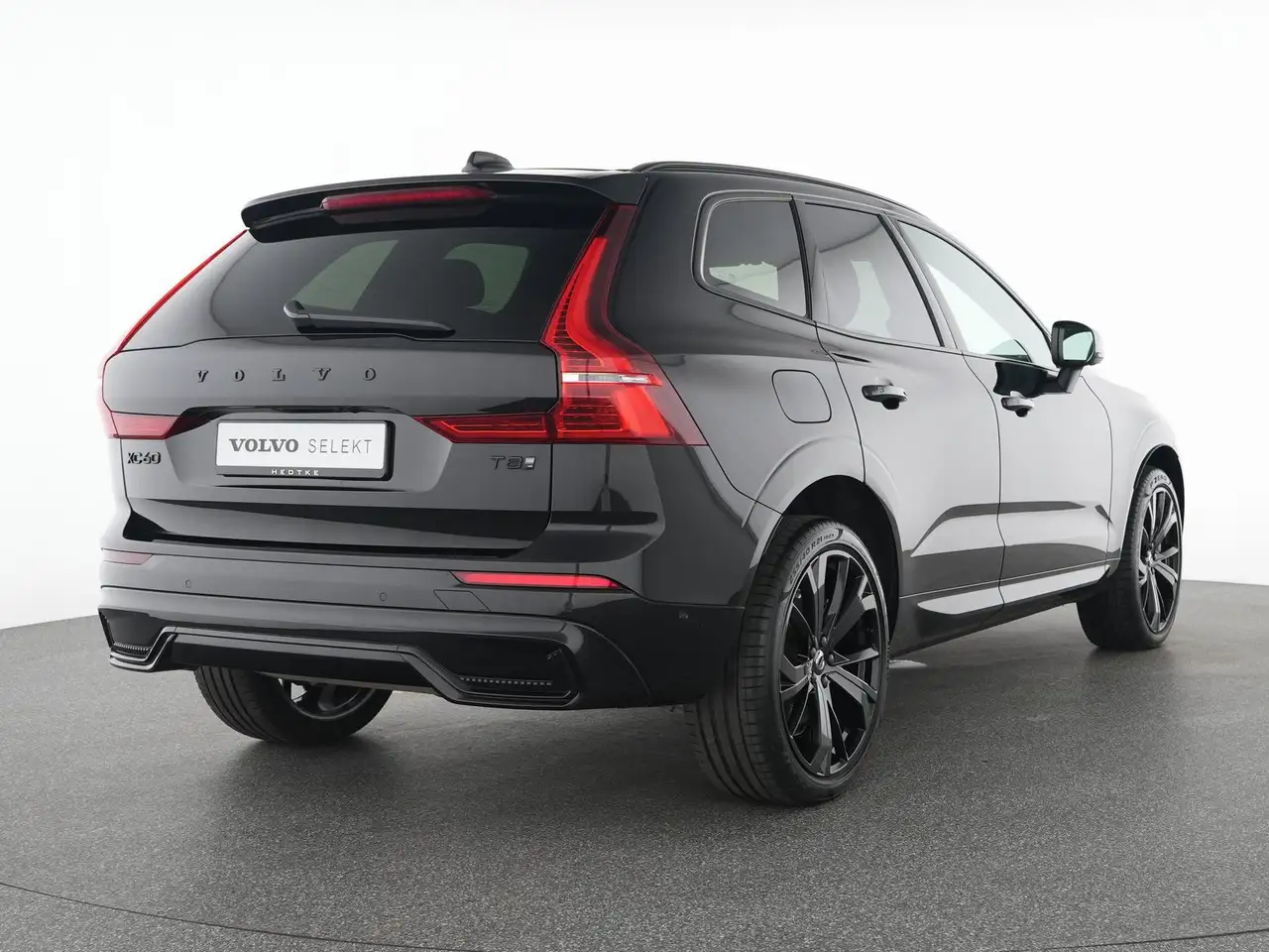Volvo XC60 T8 AWD Plus Black Edition ACC*H&K*360°21" — Galería del vehículo 2