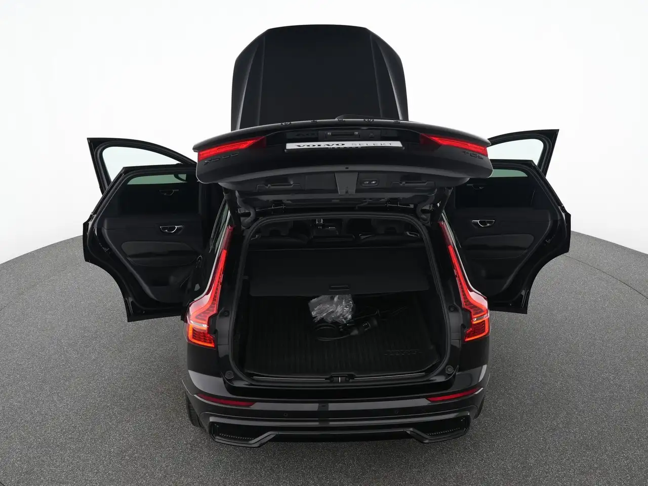 Volvo XC60 T8 AWD Plus Black Edition ACC*H&K*360°21" — Galería del vehículo 13