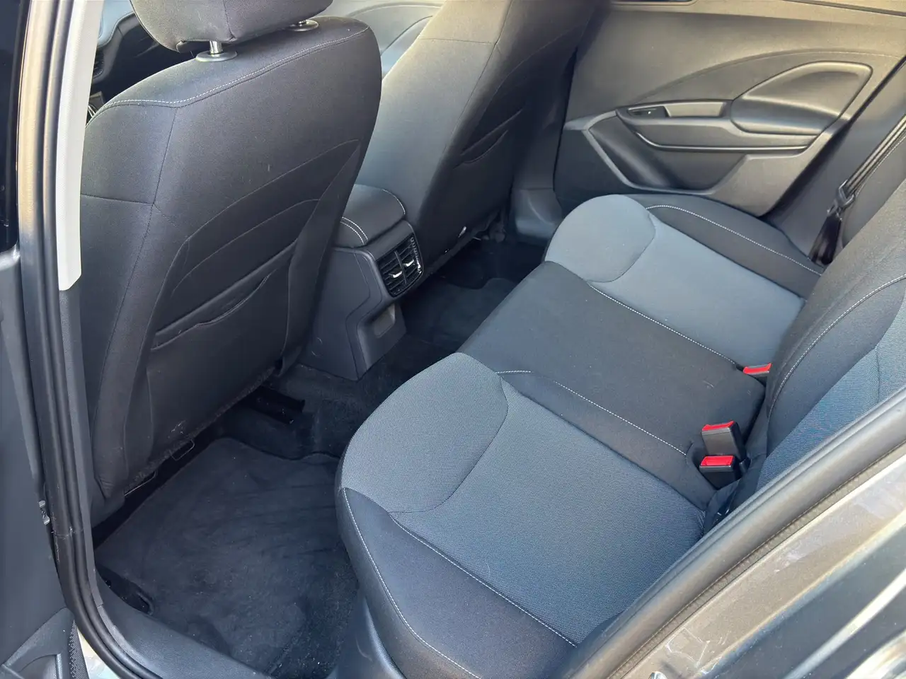 Skoda Fabia Selection Chromepaket, Sunset, Reserverad — Galerie du véhicule 11
