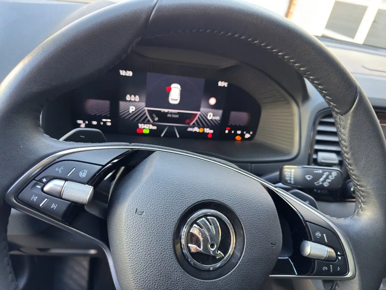 Skoda Fabia Selection Chromepaket, Sunset, Reserverad — Galerie du véhicule 15