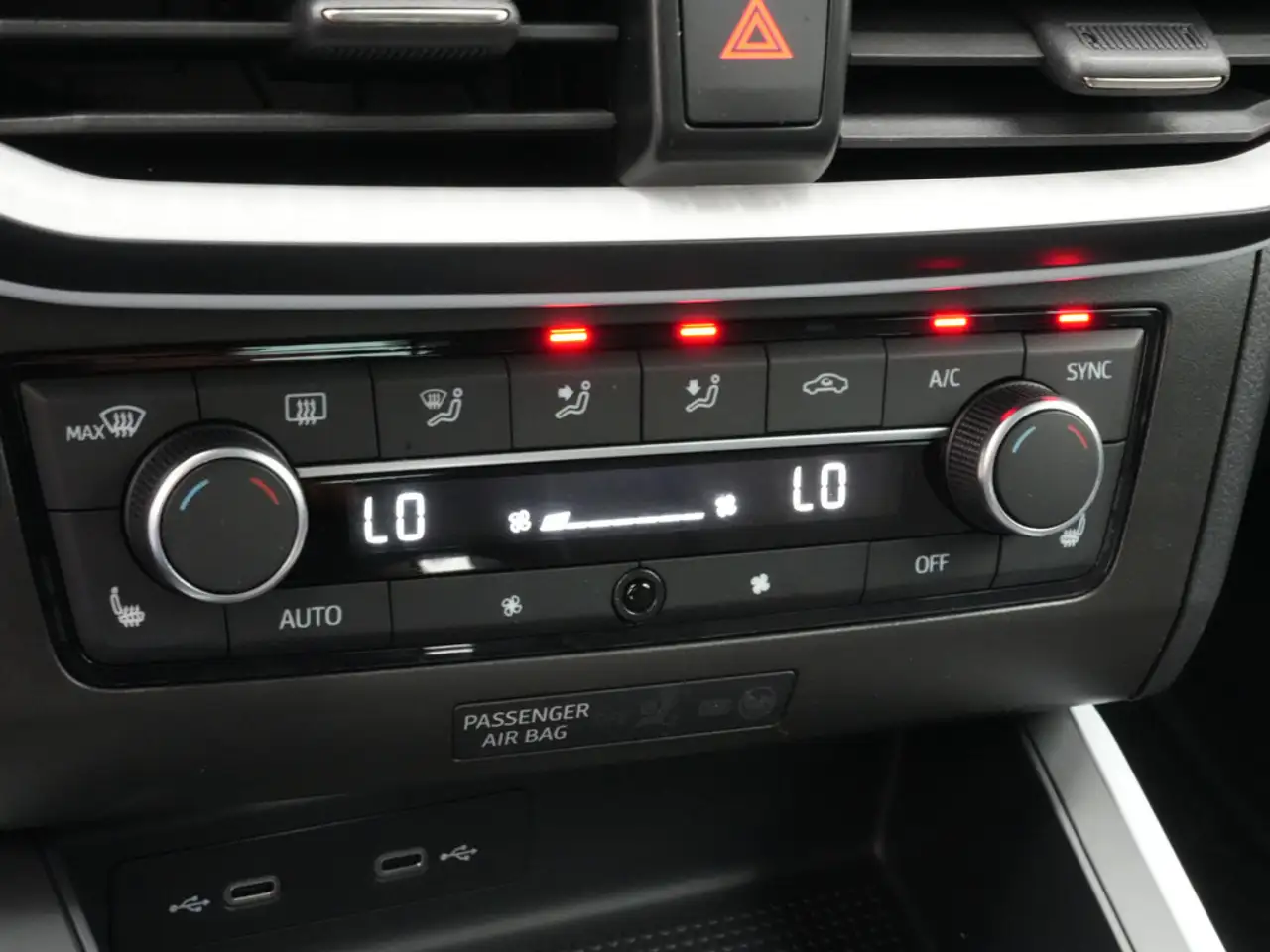 SEAT Arona 1.0 TSI Style Edition DSG VIRT ACC KAM — Vehicle gallery 10