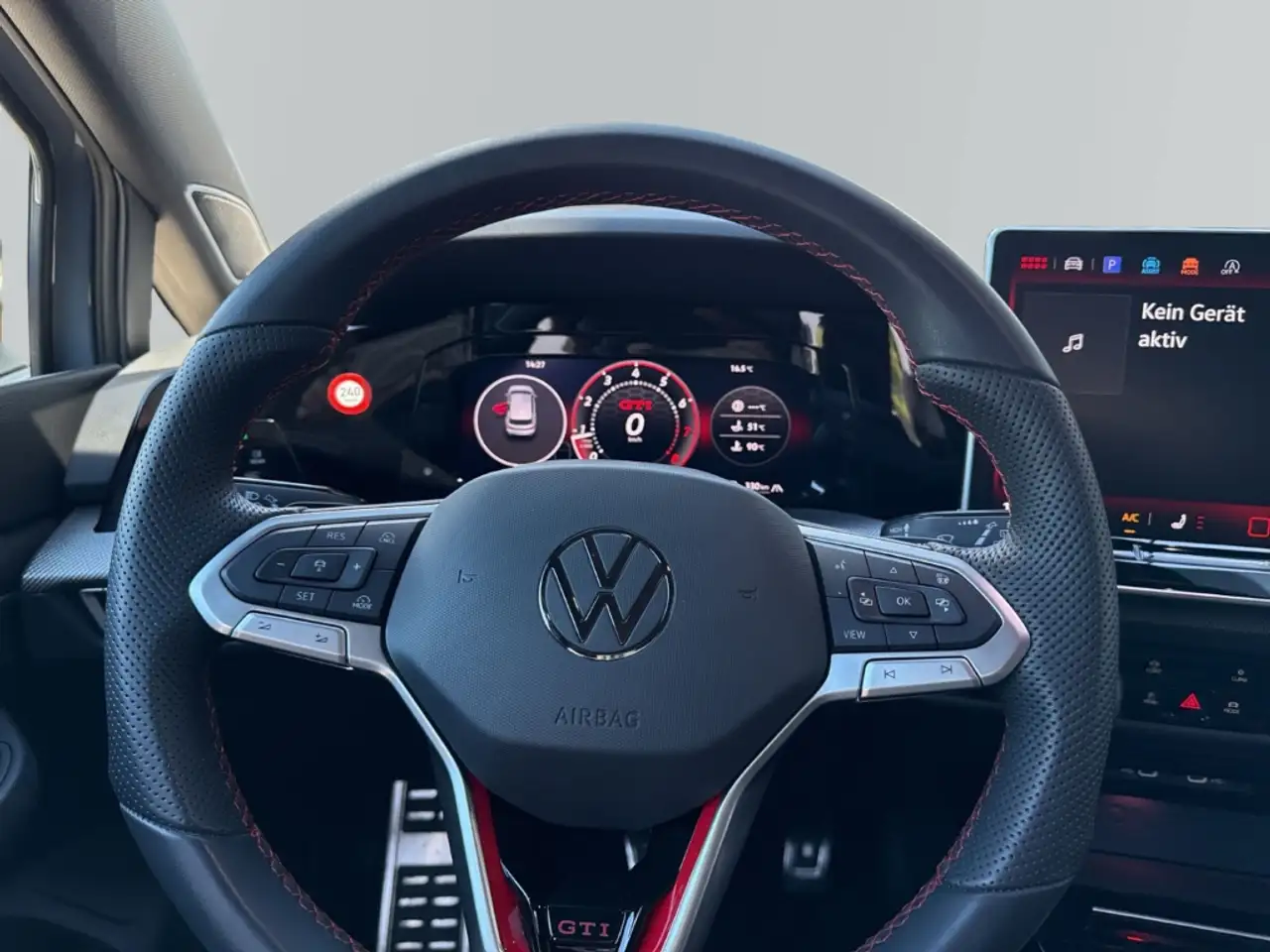 Volkswagen Golf GTI VIII 2.0 TSI DSG HUD LED Navi ACC SHZ Fernlichtass — Galería del vehículo 12
