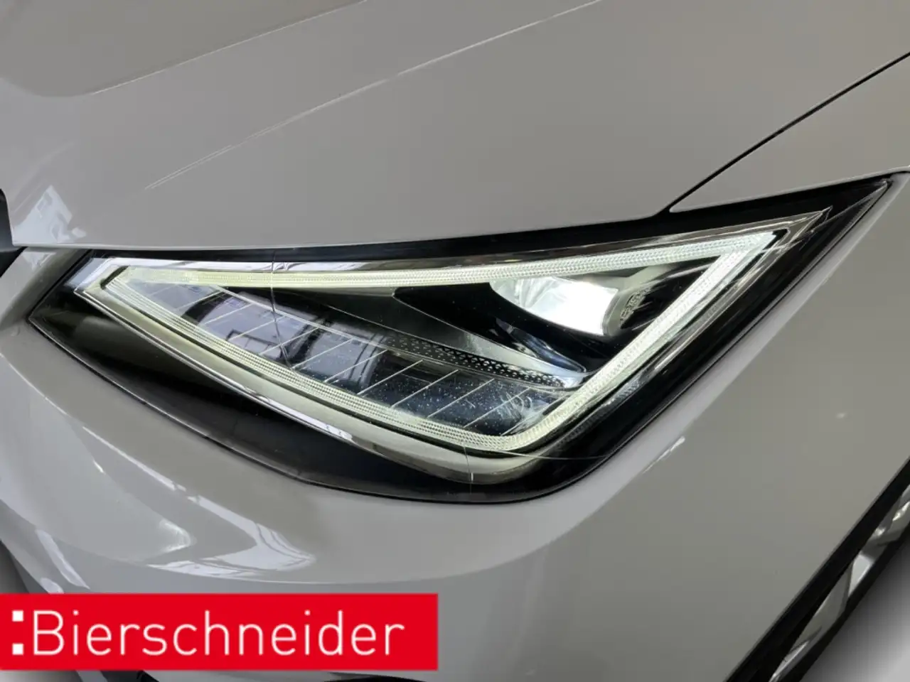 SEAT Arona 1.0 TSI DSG FR NAVI REAR VIEW SHZ — معرض صور السيارة 30