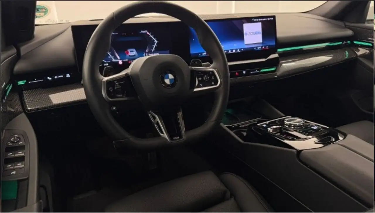 BMW 520 520iA M Sport M Sport — معرض صور السيارة 21