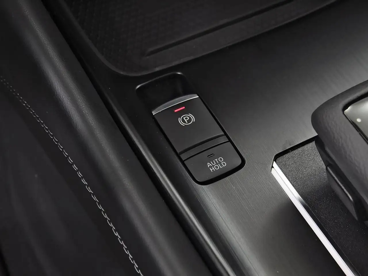 Nissan Qashqai DIG-T 116kW Xtronic N-Connecta — Galería del vehículo 31
